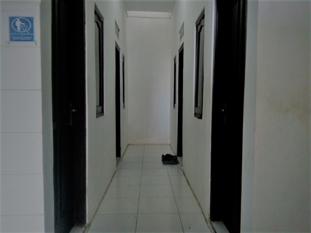 Hallway lantai Bawah
